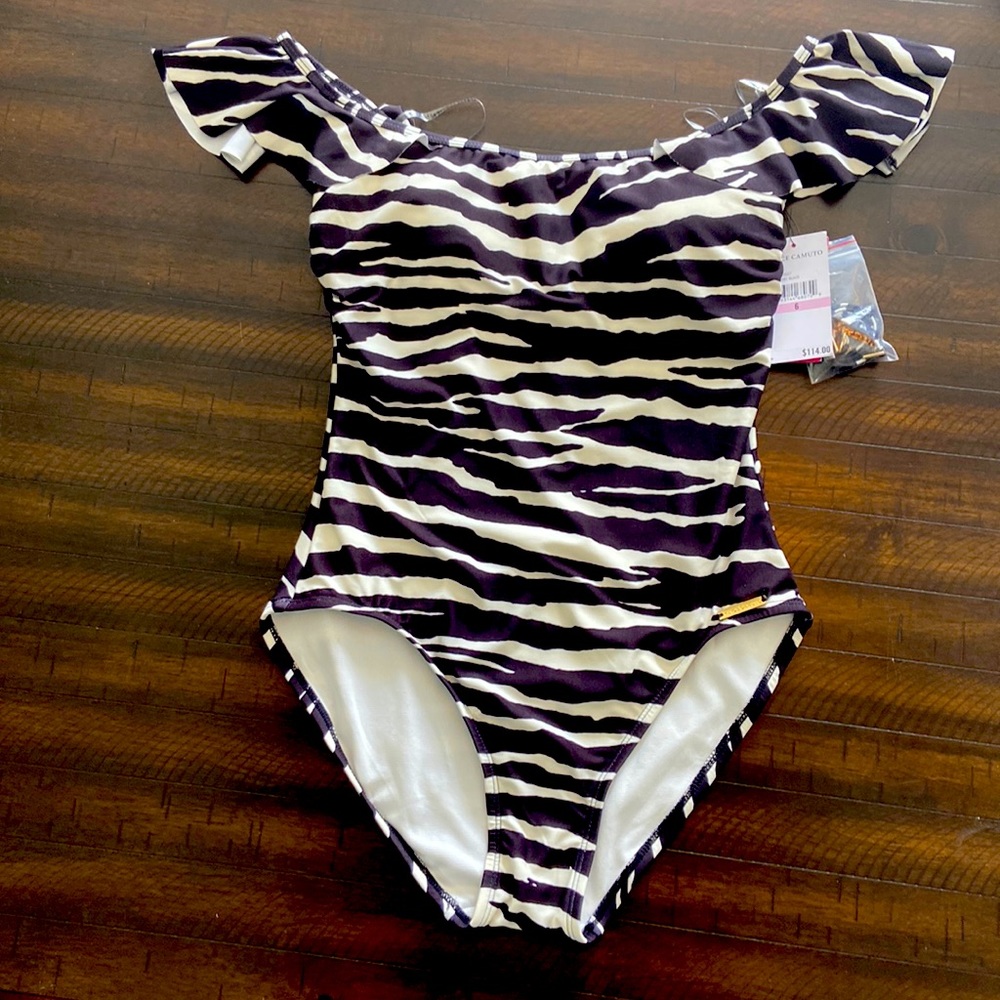 Vince Camuto Swim Ruffle  One-Piece Swimsuit Detachable Strap Zebra Striped Sz 6